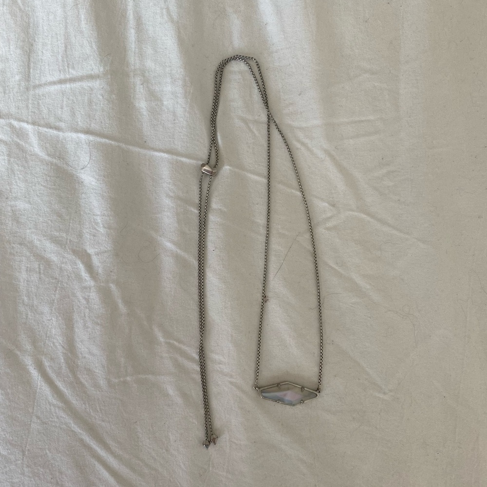 Kendra Scott (like new) Necklace